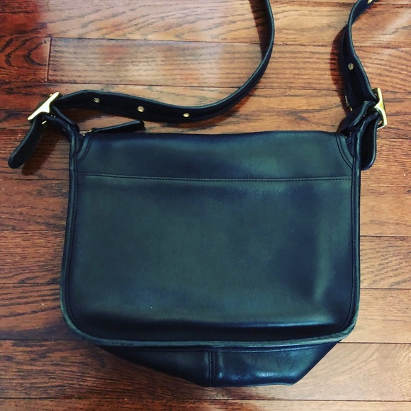 🍄SOLD🍄 Black Coach Leather Crossbody - Picture 7 of 7